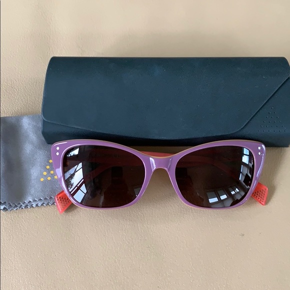 Brand new fabulous lilac sunglasses - Picture 1 of 7
